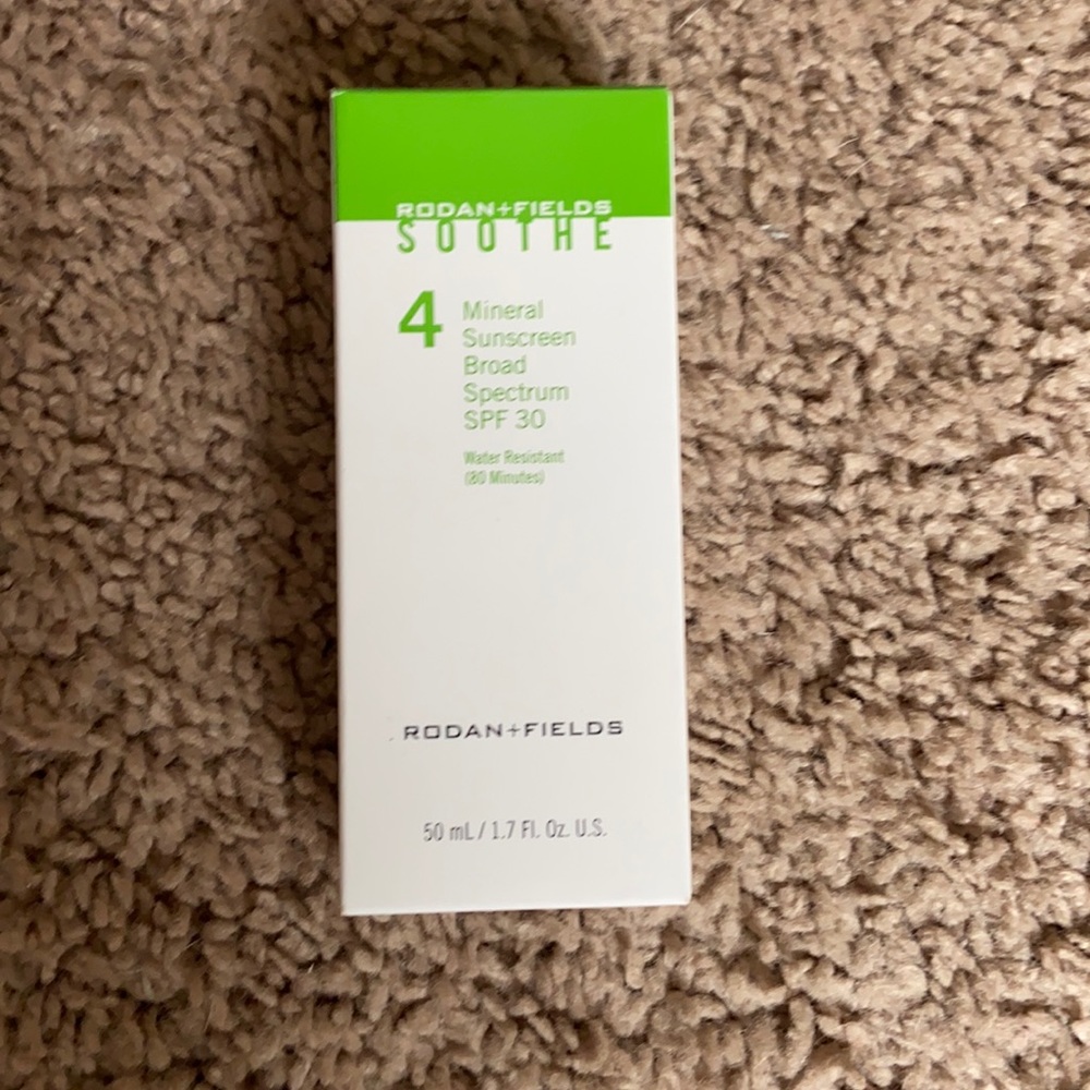 Rodan and Fields Soothe 4
